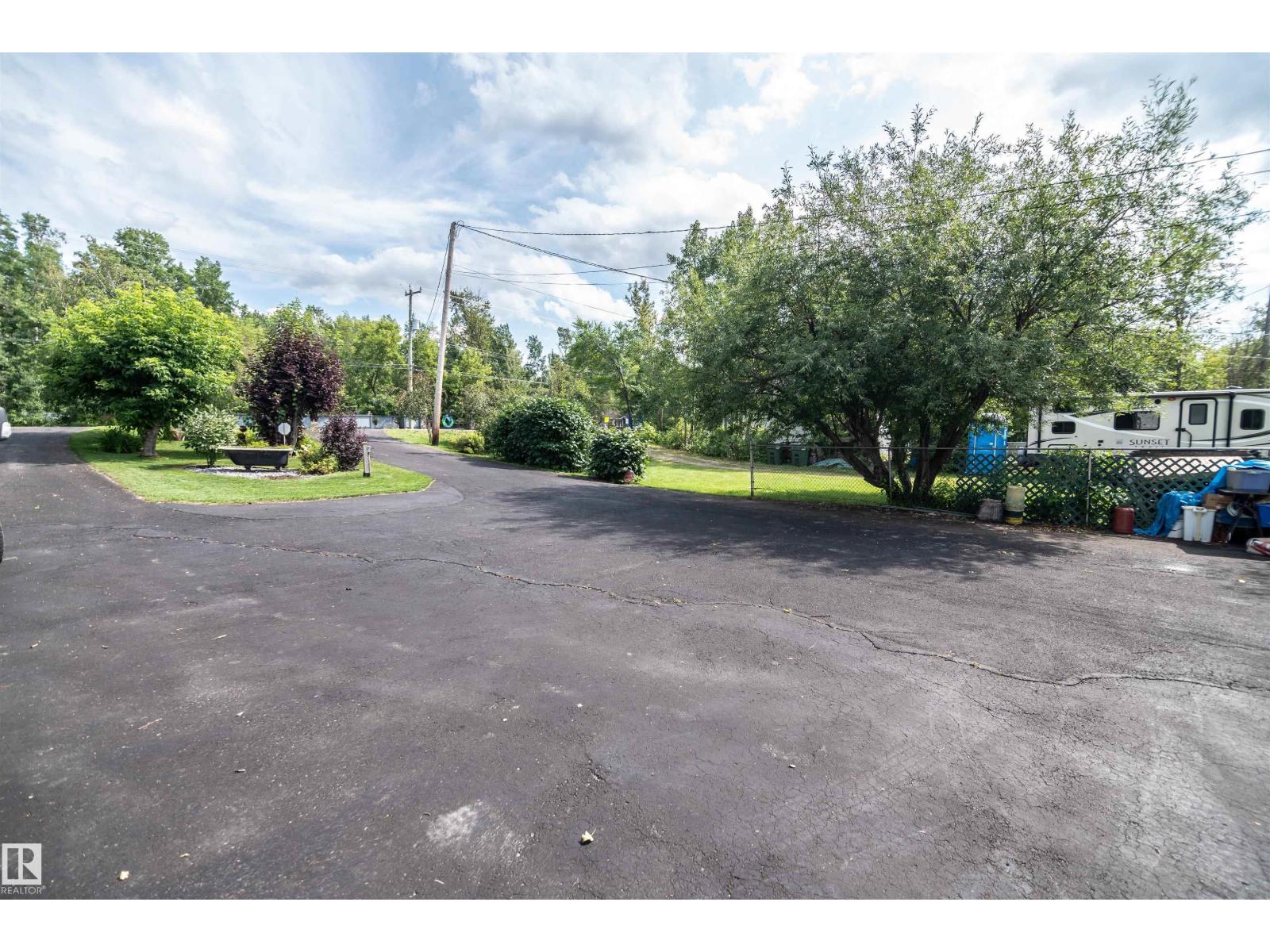 4740 SUNSET DR - 46