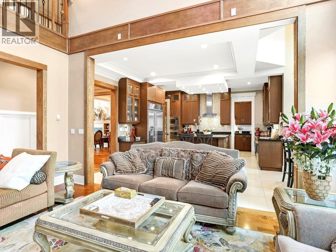 8260 GILBERT ROAD, Richmond