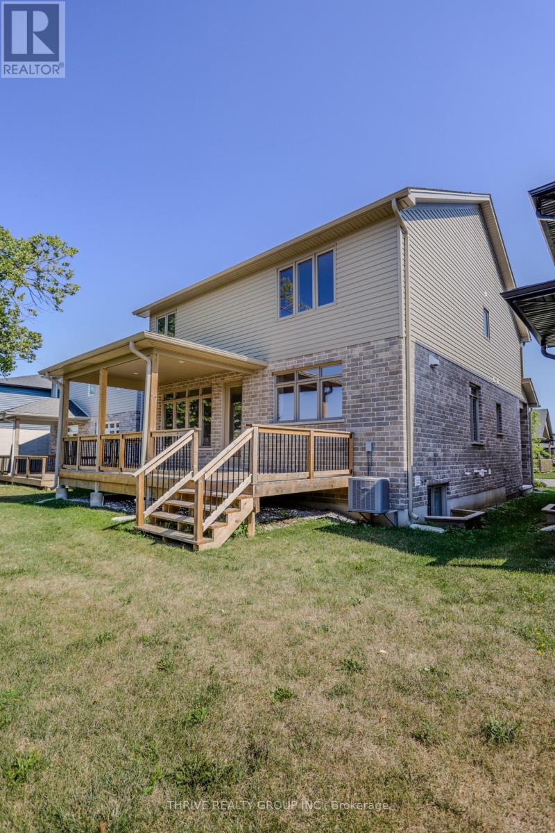#5 1061 EAGLETRACE DRIVE - 50
