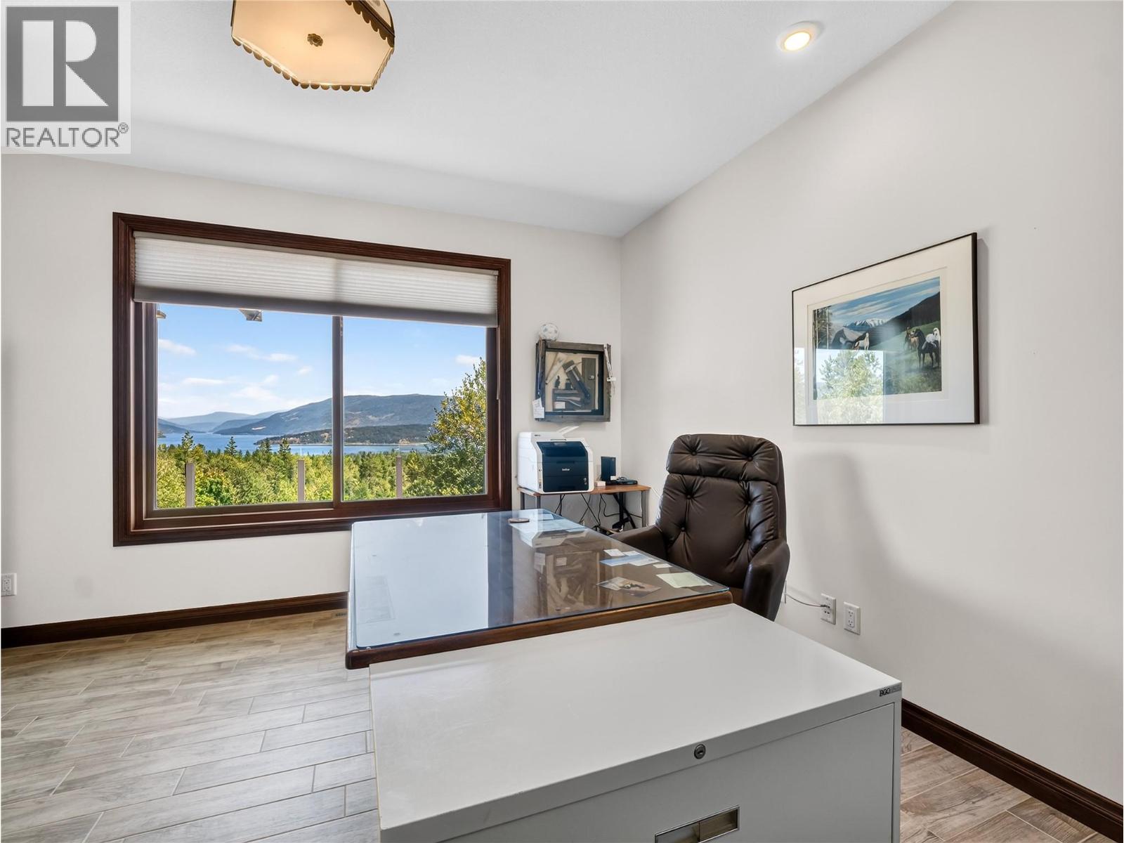  4780 56 Street Northwest, Salmon Arm