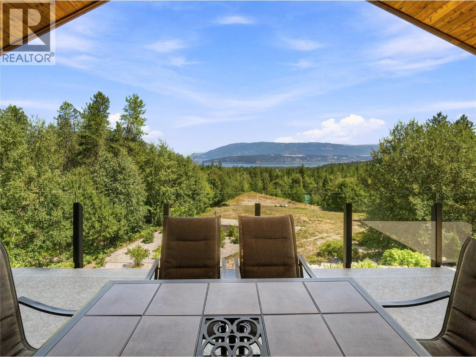  4780 56 Street Northwest, Salmon Arm