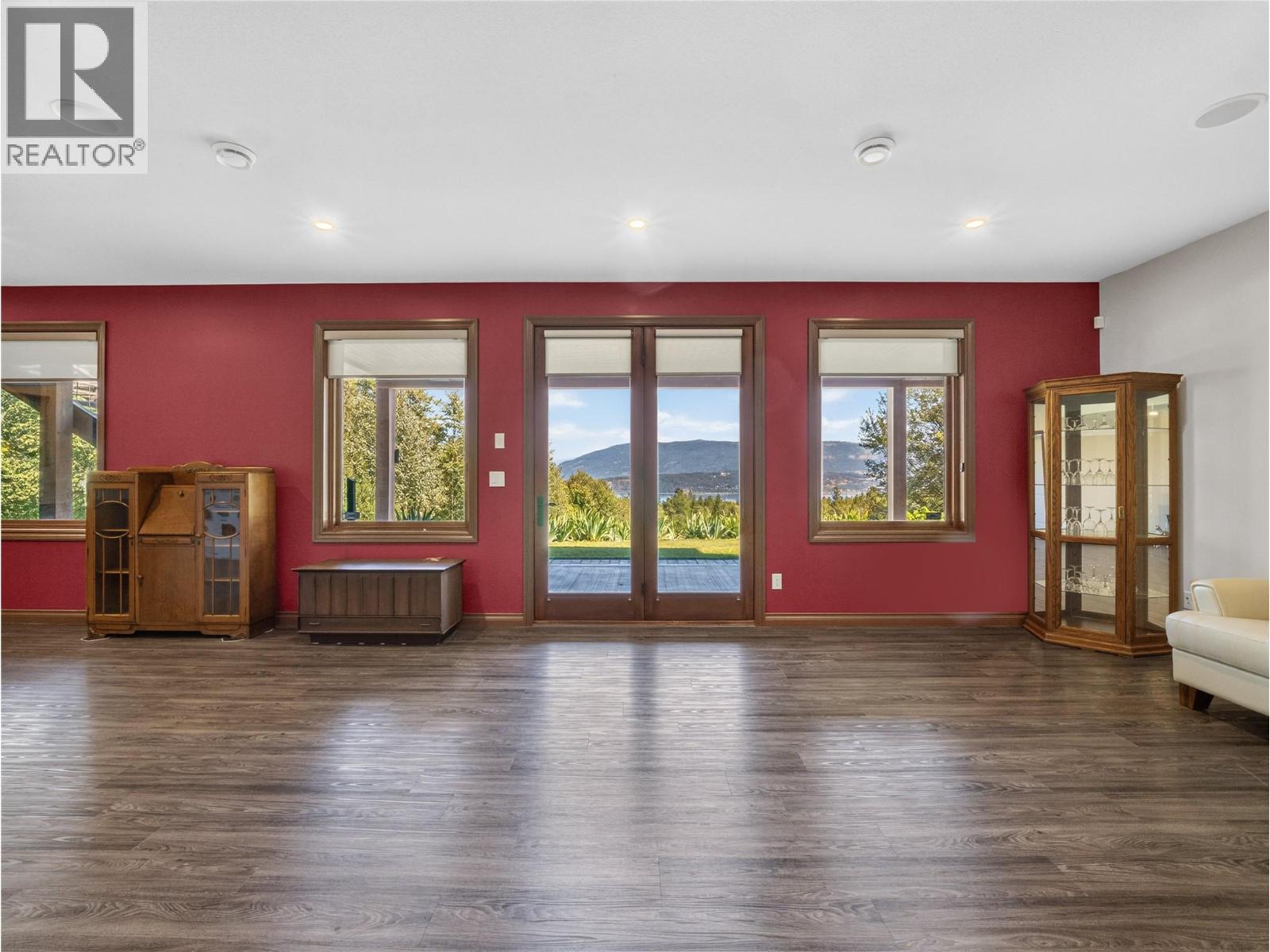  4780 56 Street Northwest, Salmon Arm
