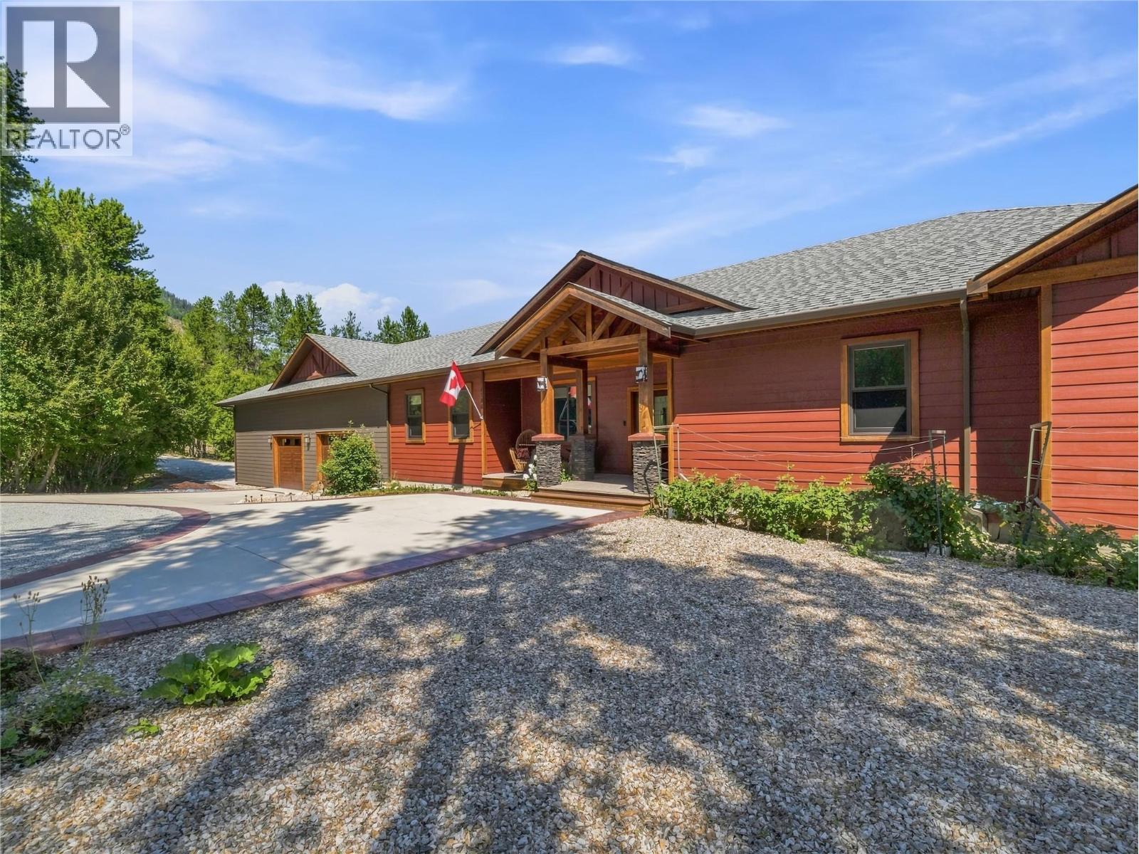  4780 56 Street Northwest, Salmon Arm