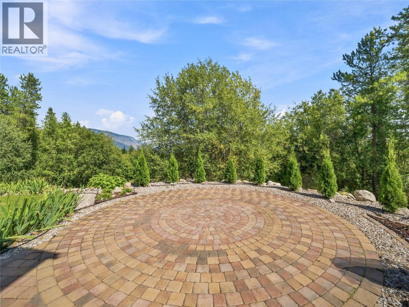  4780 56 Street Northwest, Salmon Arm