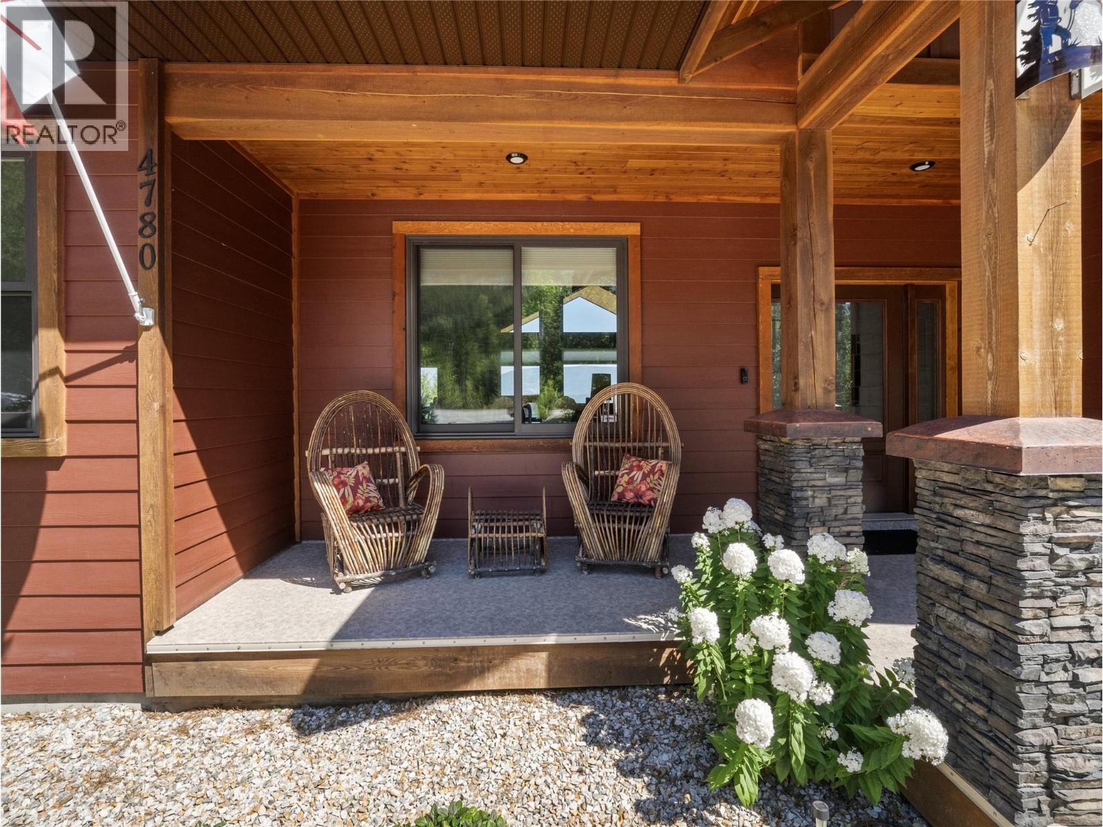  4780 56 Street Northwest, Salmon Arm