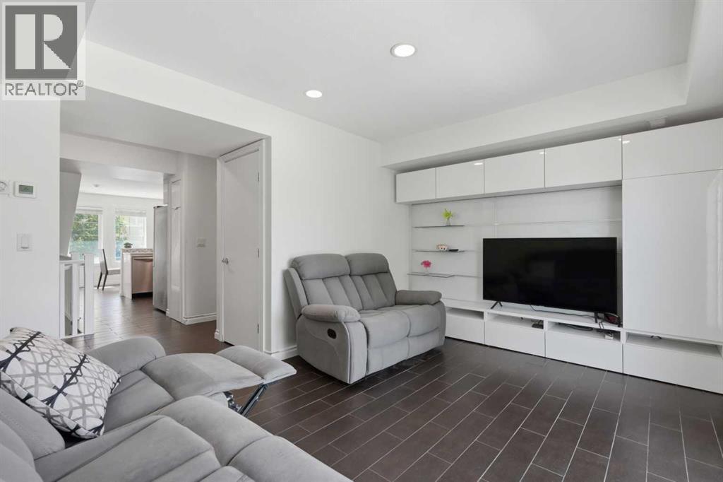 12 Chaparral Ridge Park SE - 11