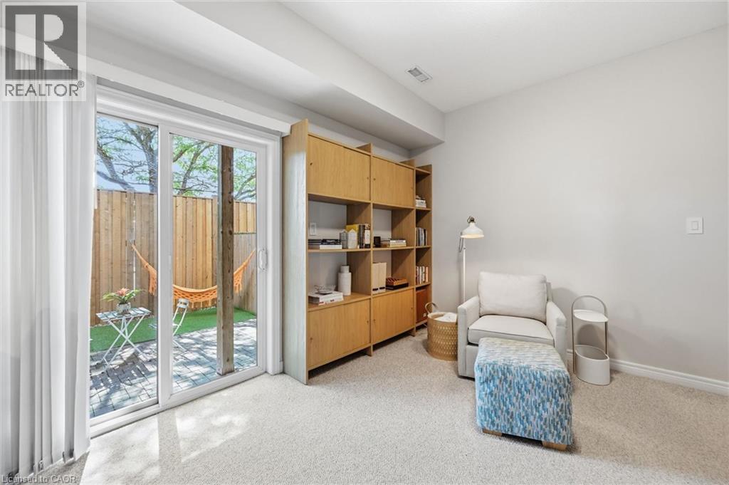 678 ROWLEY Common - 25