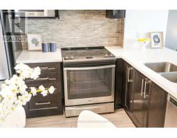 1208 - 38 Cedarland Drive, Markham, ON L6G0G7 Photo 10
