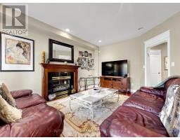 22 Canyon Hill Avenue, Richmond Hill, ON L4C0S3 Photo 11