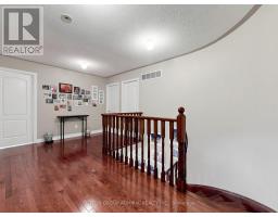 22 Canyon Hill Avenue, Richmond Hill, ON L4C0S3 Photo 24