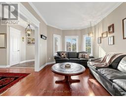 22 Canyon Hill Avenue, Richmond Hill, ON L4C0S3 Photo 6