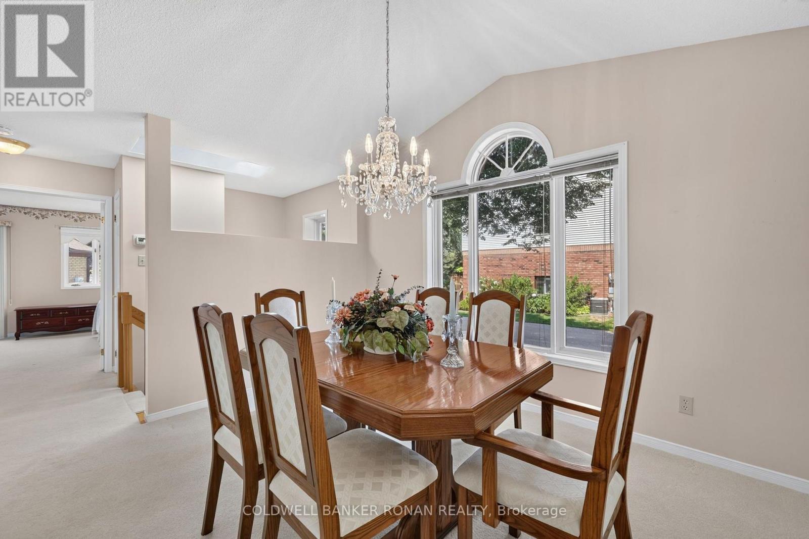 #11 101 GREEN BRIAR ROAD - 11