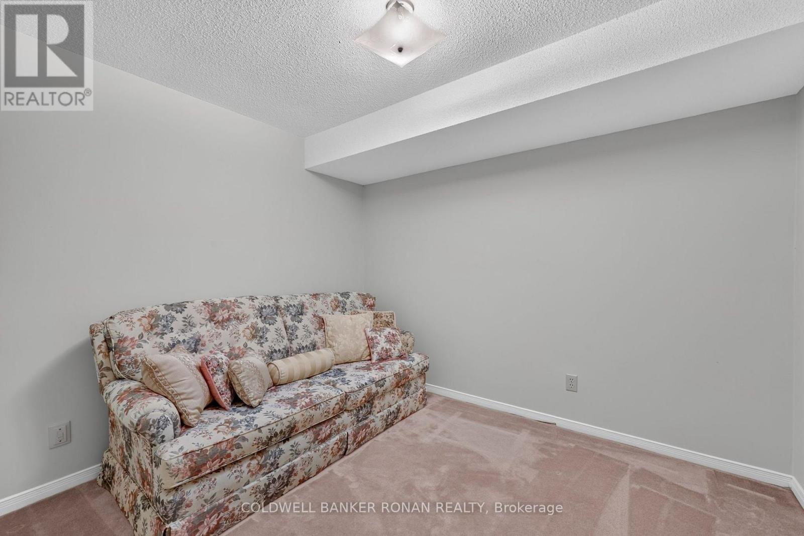#11 101 GREEN BRIAR ROAD - 27