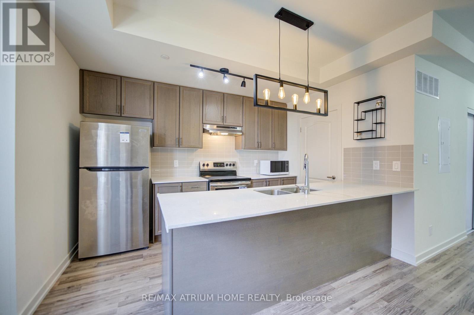 #83 370 RED MAPLE ROAD - 10