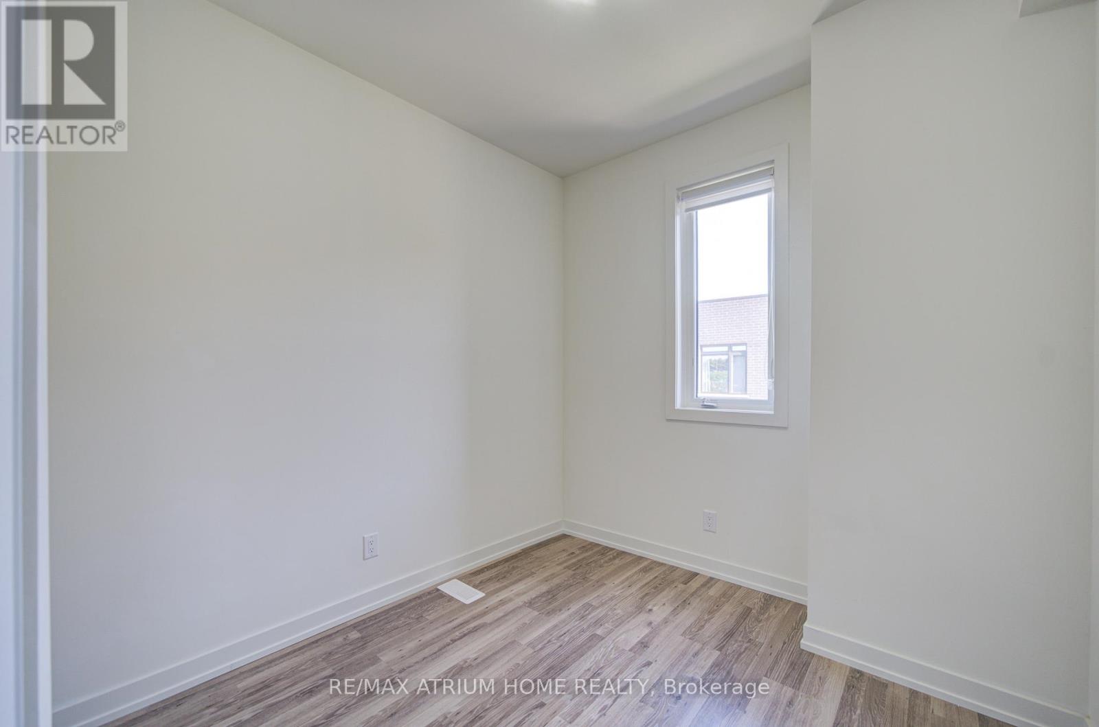 #83 370 RED MAPLE ROAD - 20