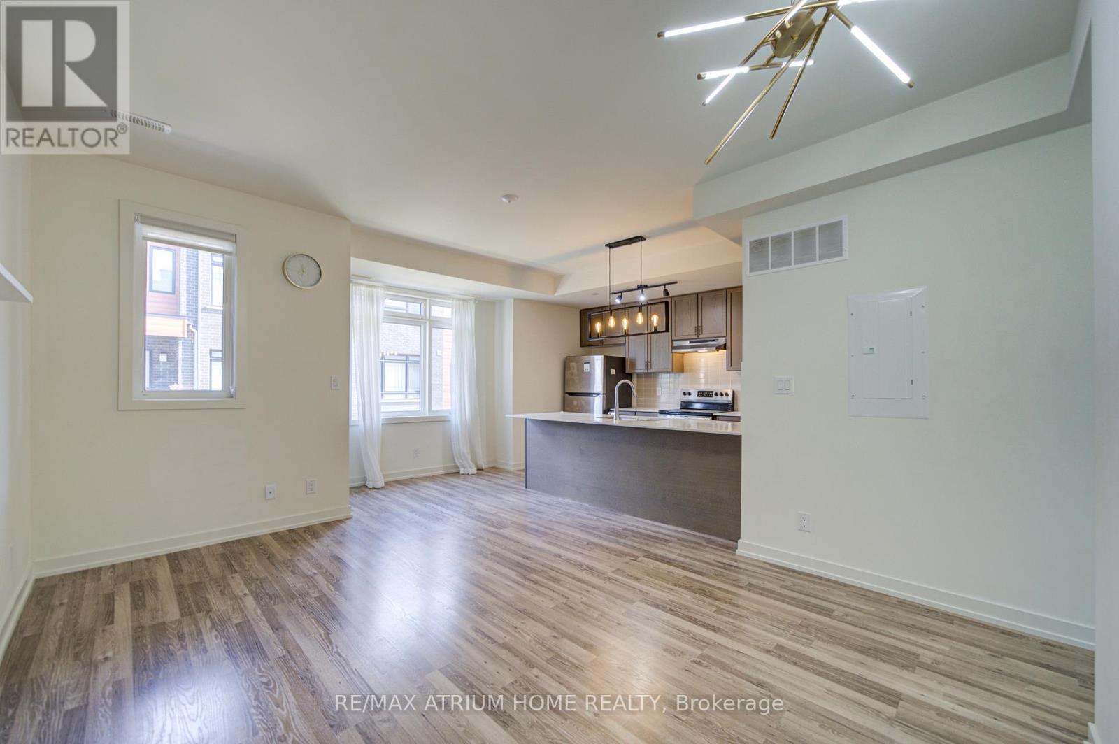 #83 370 RED MAPLE ROAD - 8