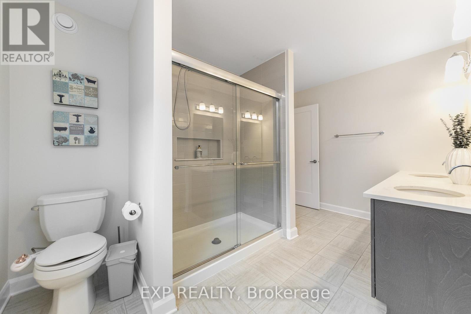 616 MOONFLOWER CRESCENT - 32