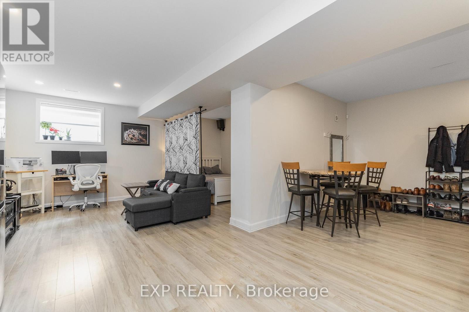 616 MOONFLOWER CRESCENT - 41