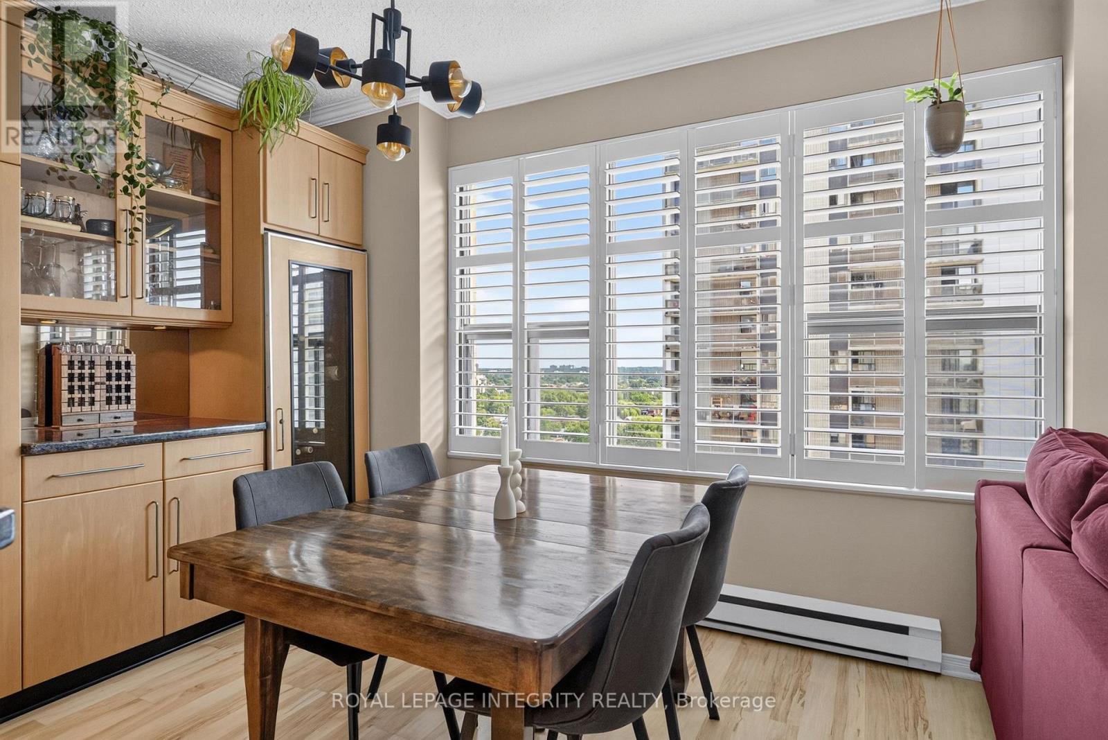 2 Bed, 2 Bath House for Sale in Ottawa – 1606 – 556 LAURIER AVENUE SW, Ottawa – MLS# X13646468 - Image 12