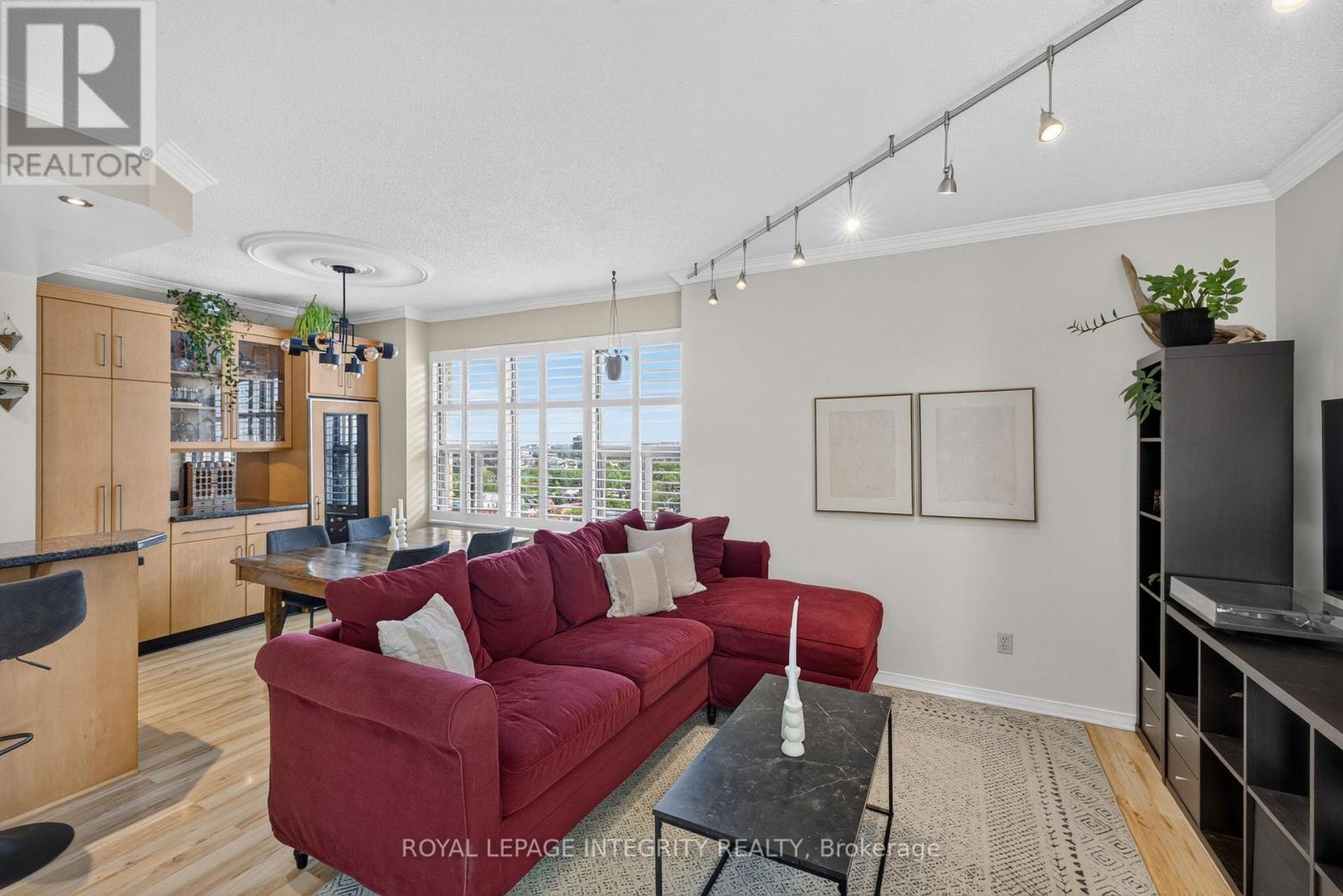 2 Bed, 2 Bath House for Sale in Ottawa – 1606 – 556 LAURIER AVENUE SW, Ottawa – MLS# X13646468 - Image 15