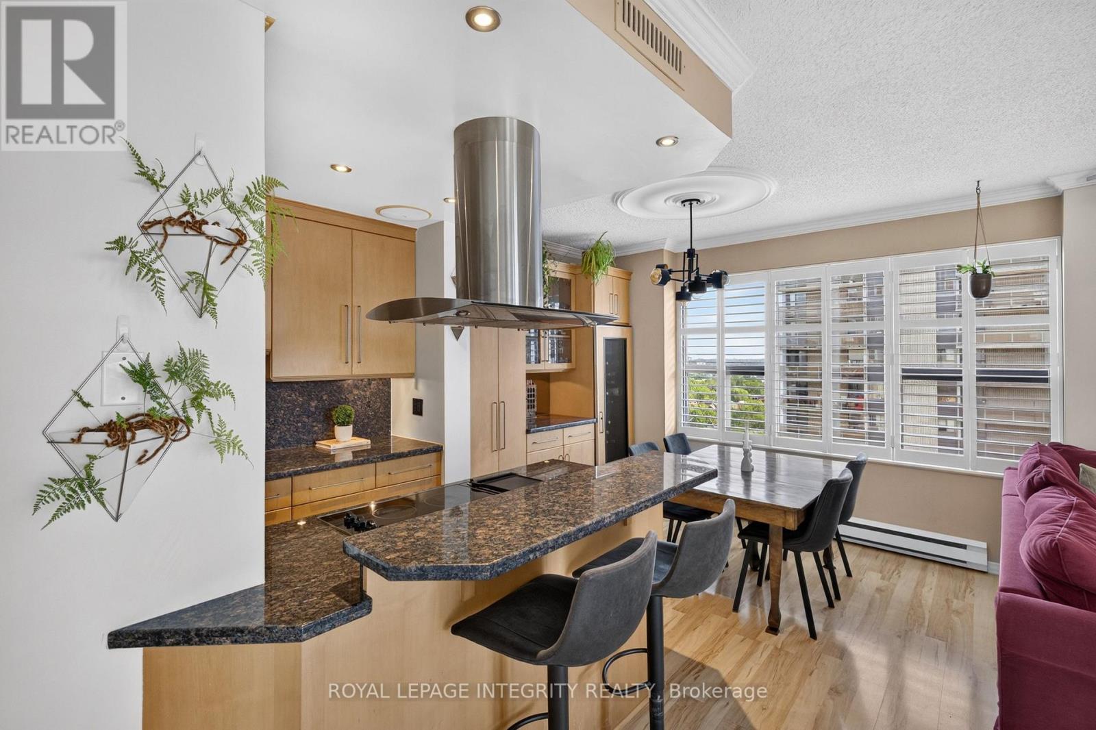2 Bed, 2 Bath House for Sale in Ottawa – 1606 – 556 LAURIER AVENUE SW, Ottawa – MLS# X13646468 - Image 9