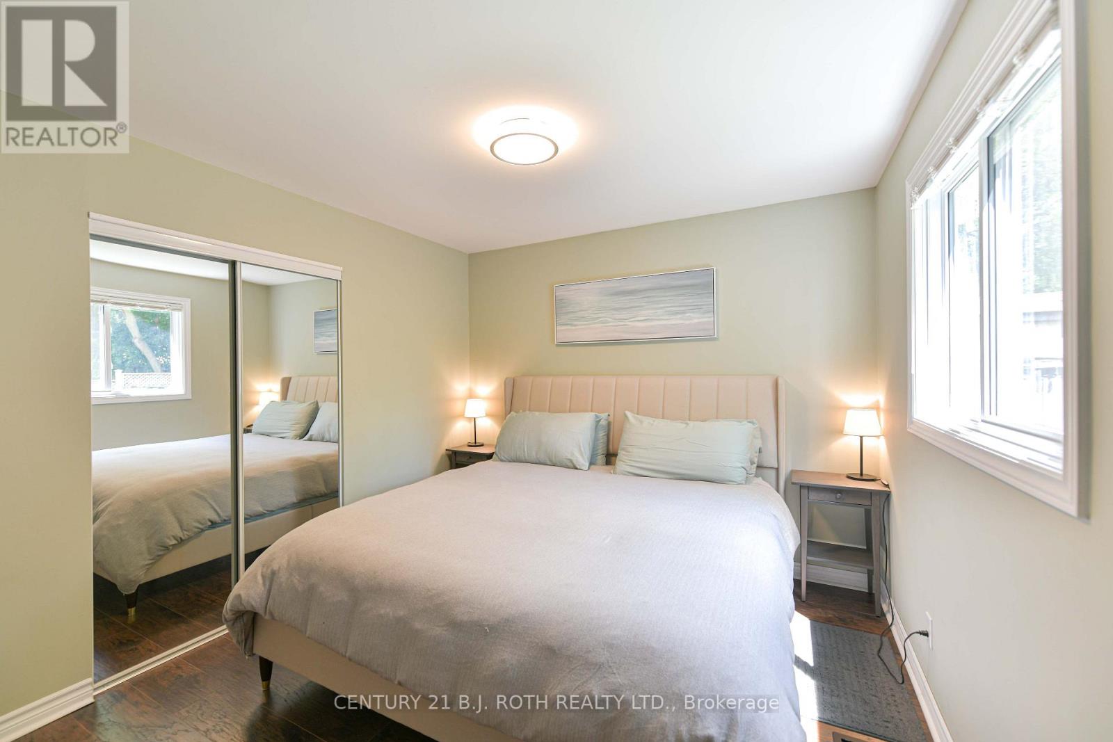 49 BOND STREET - 22