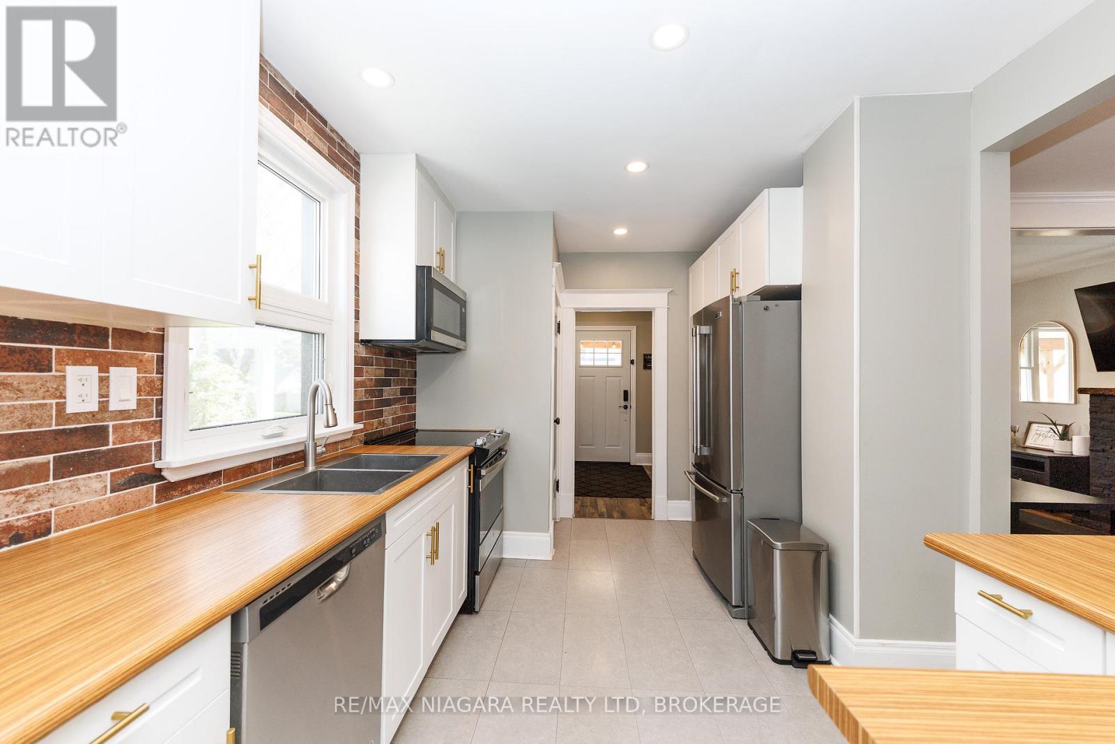 168 STEELE STREET - 21