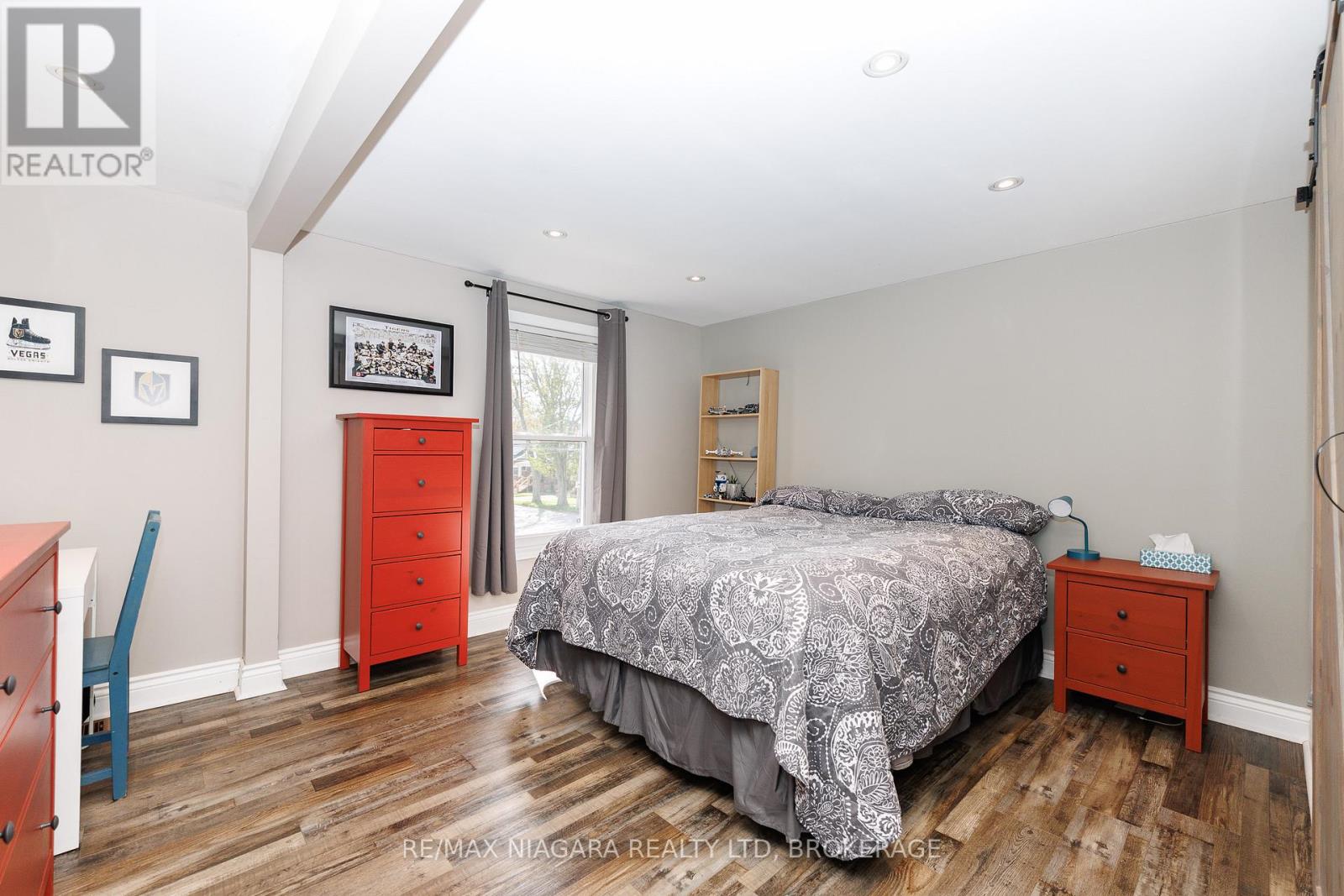 168 STEELE STREET - Image 27