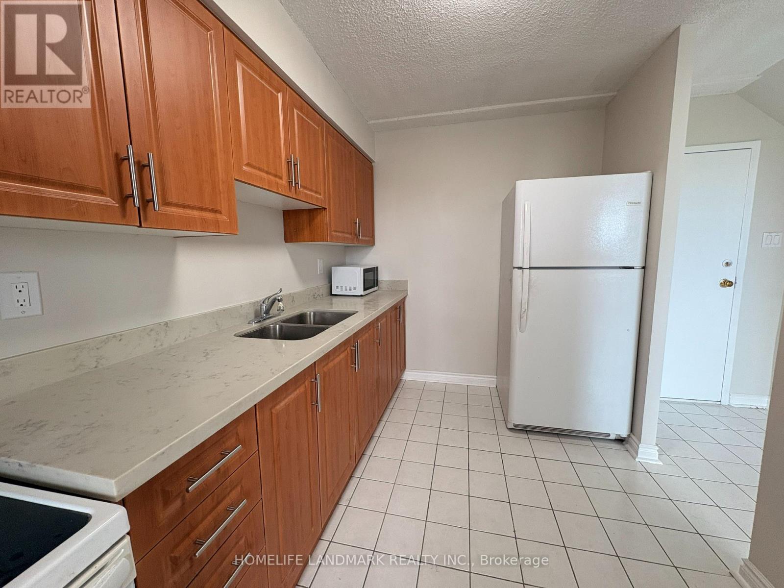 #327 1050 STAINTON DRIVE - 7