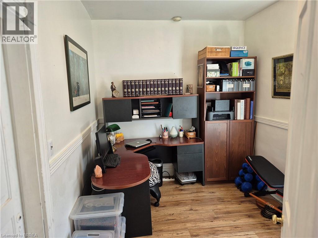 97 COLBORNE Street S - Image 18