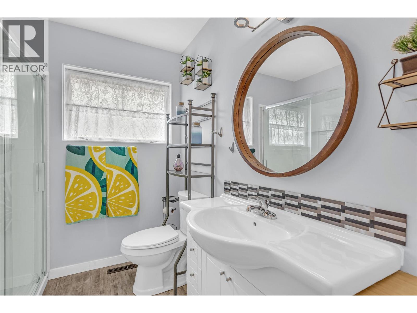 4202 26 Avenue, Vernon