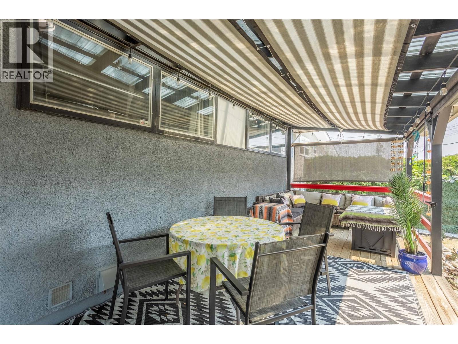 4202 26 Avenue - 27
