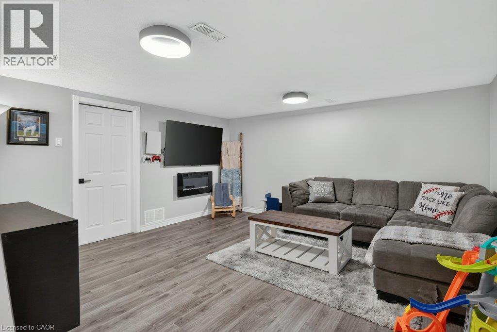 60 ELFORD Crescent - 31