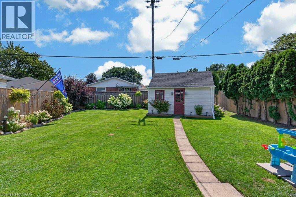 60 ELFORD Crescent - 38