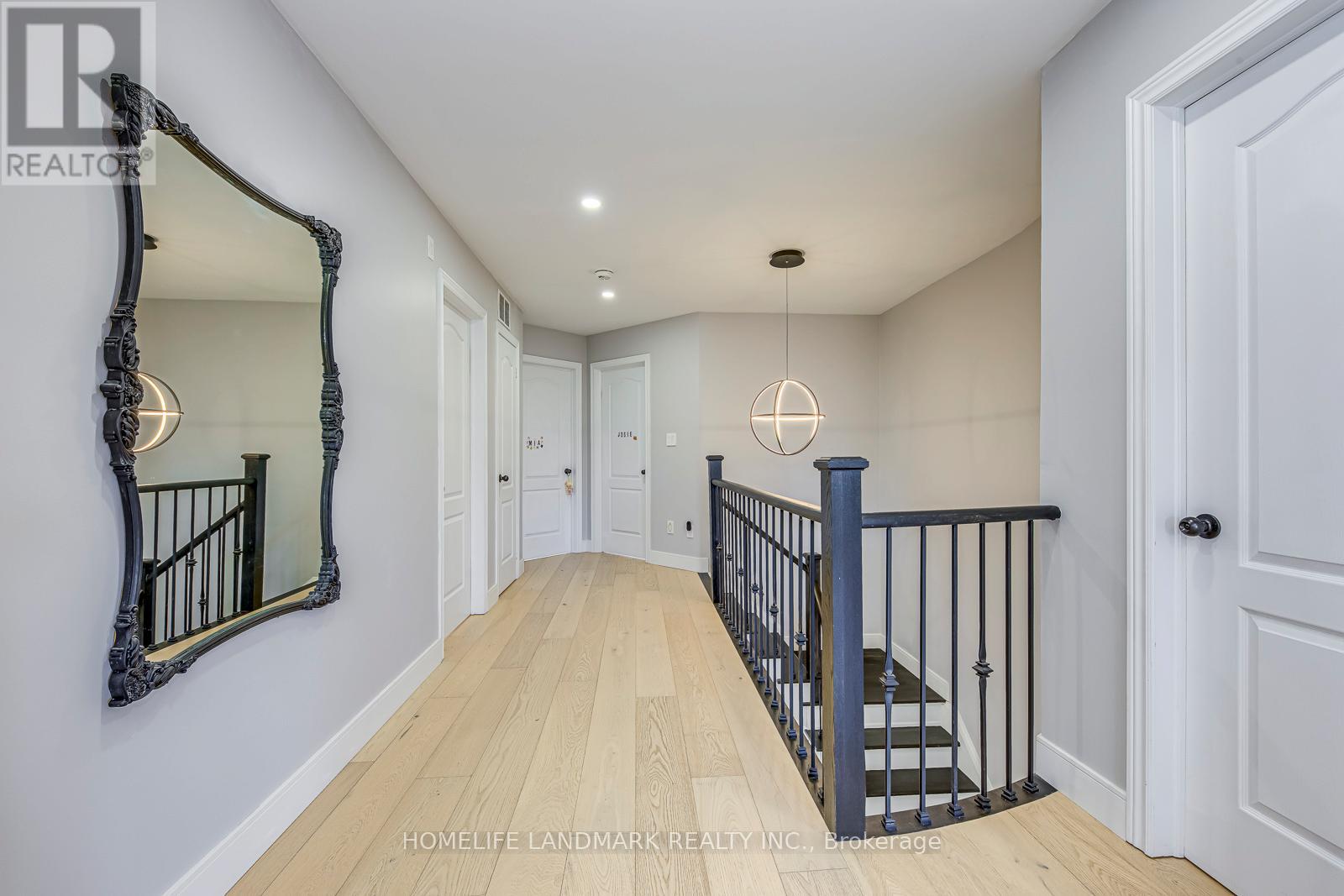 1516 PINERY CRESCENT - 23