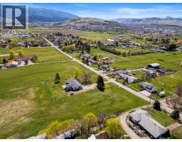 2455 East Vernon Road, Vernon, BC V1B3A6 Photo 7