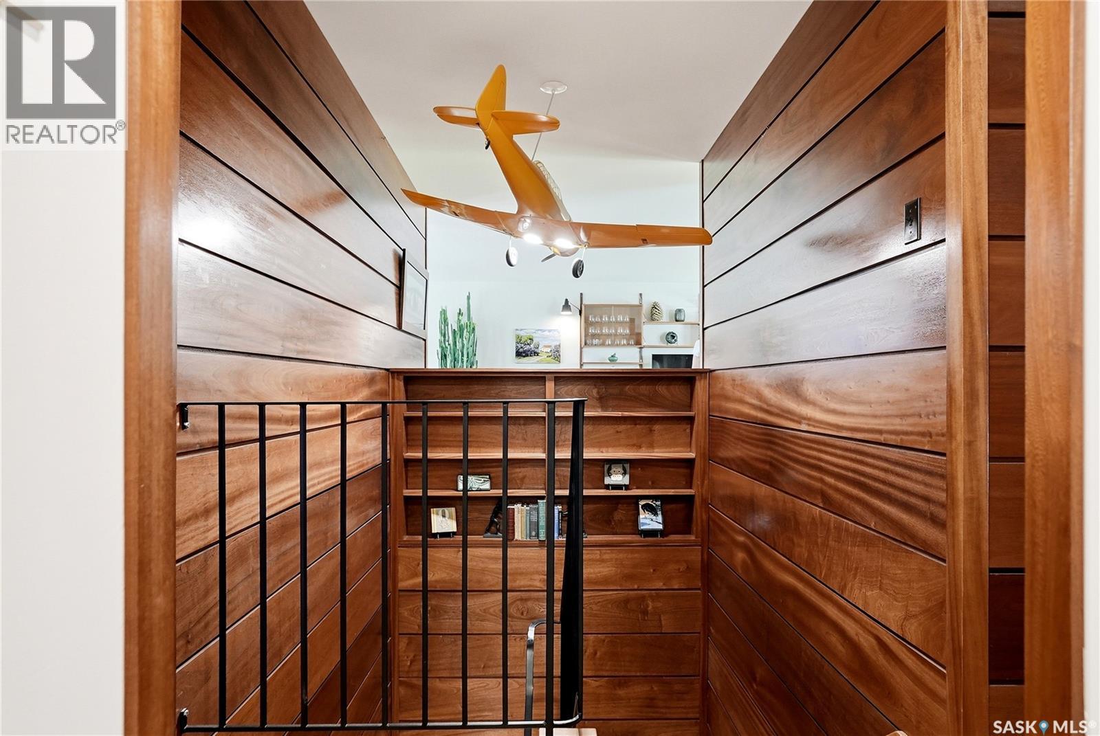 727 Tobin TERRACE - Image 24