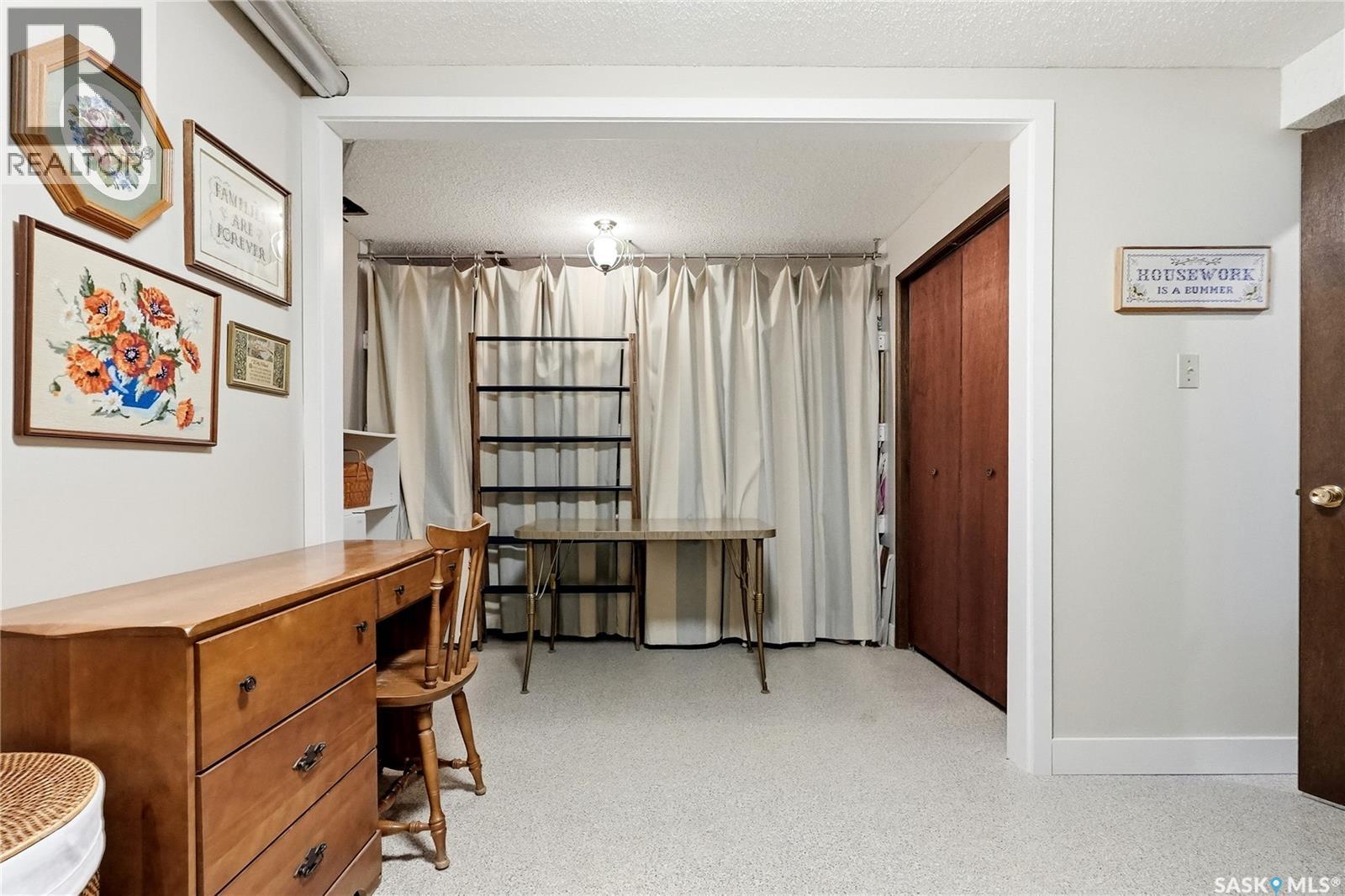 727 Tobin TERRACE - Image 43