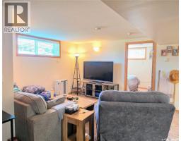 Living room - 638 7th Street, Humboldt, SK S0K2A0 Photo 6
