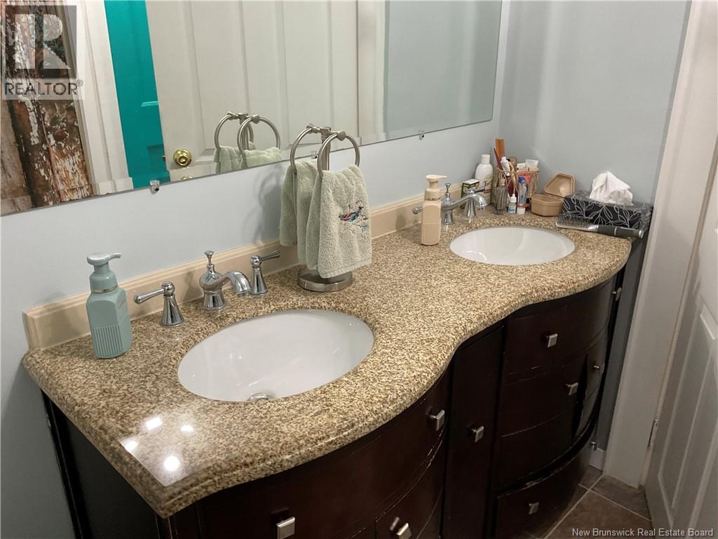 497 Main Street - 14