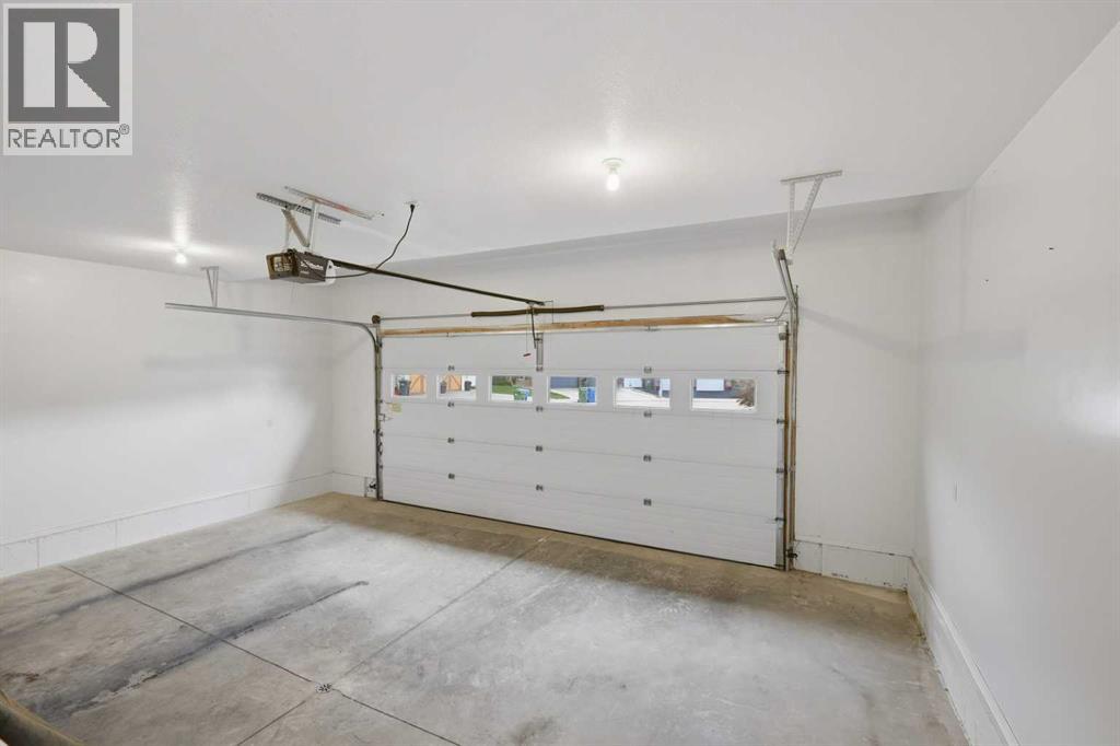 30 Lawson Close - Photo 33