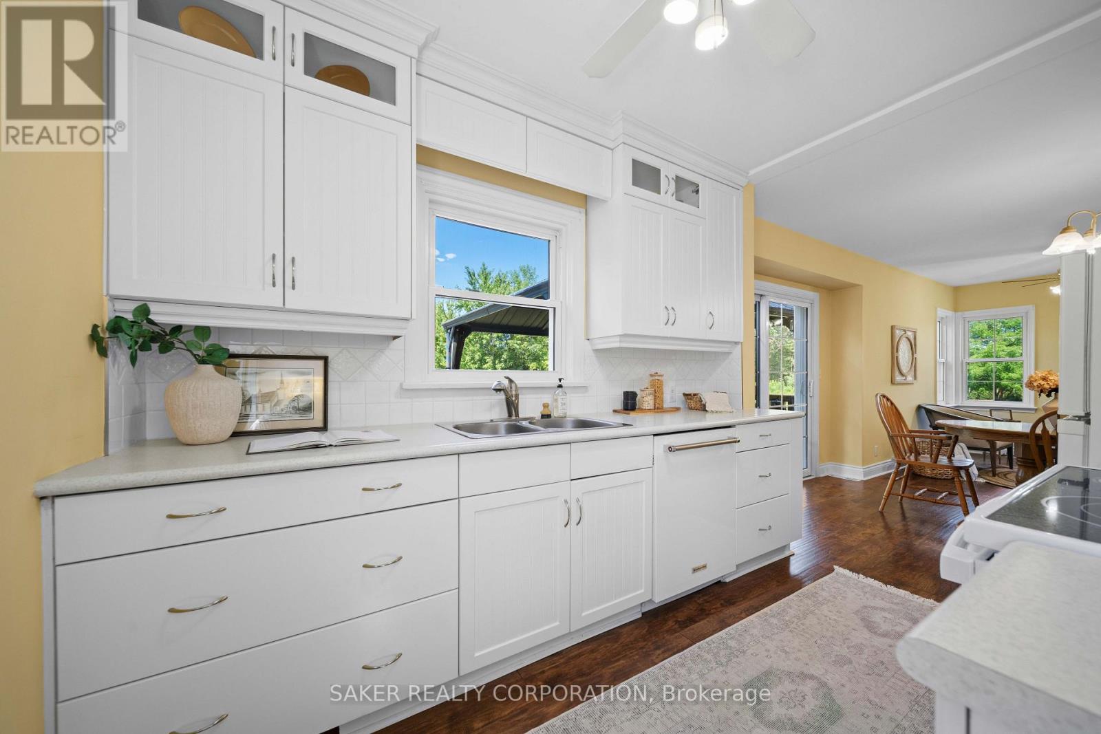 6770 JAMES STREET - 11