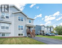 859 Ryan Street, photo 2