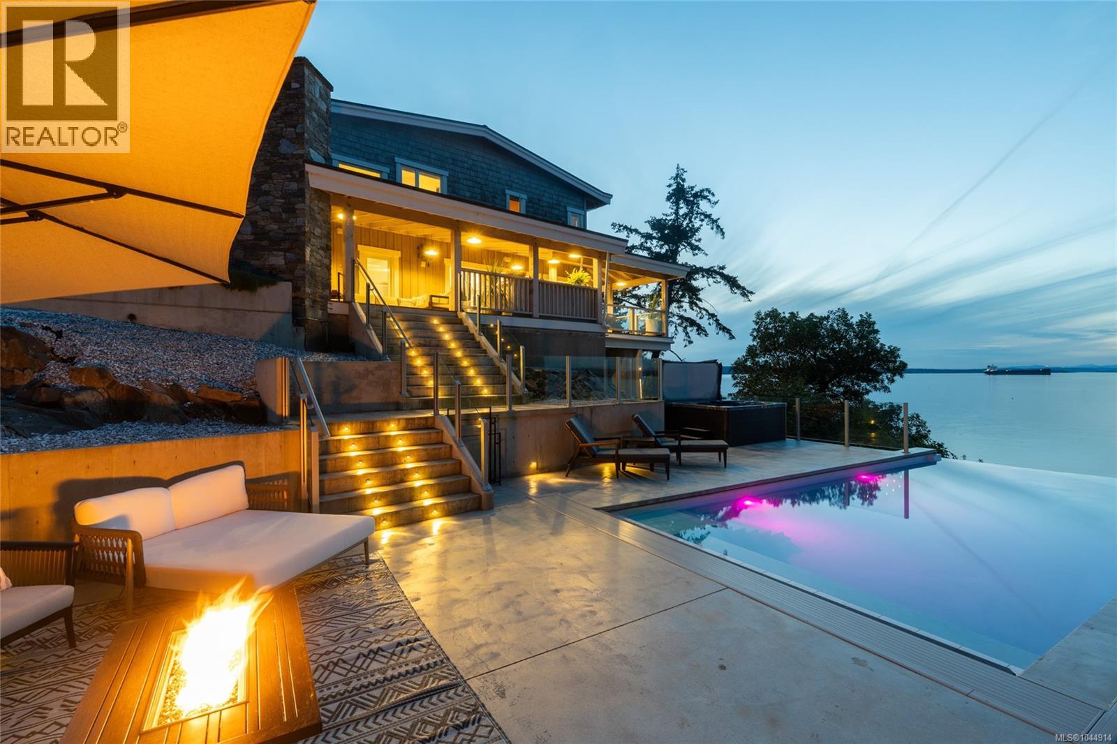 3089 Cook St, Chemainus