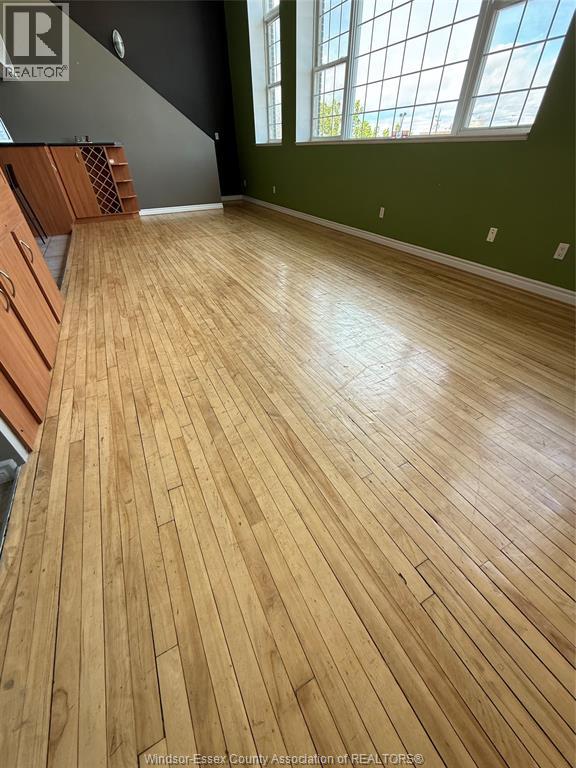 #301 647 Irvine AVENUE - 13