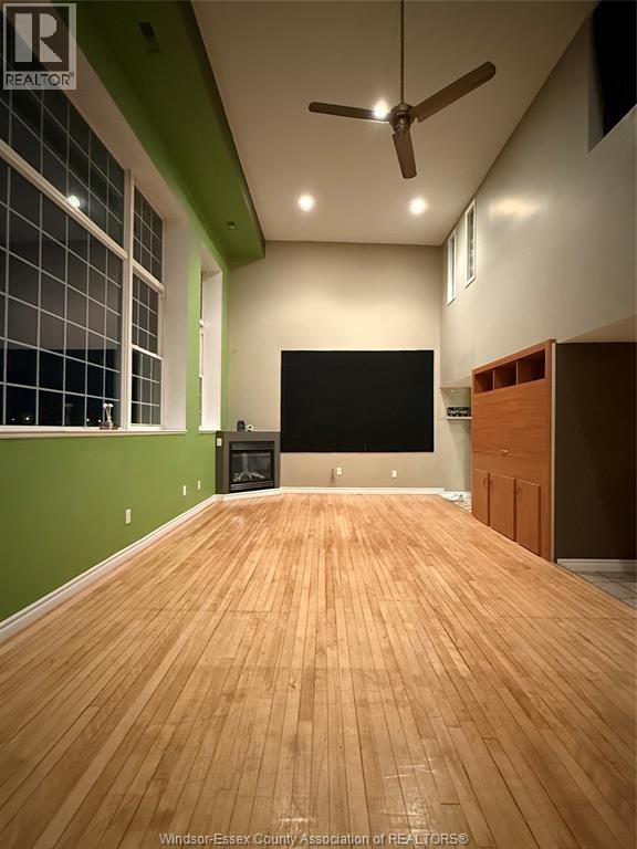 #301 647 Irvine AVENUE - 17