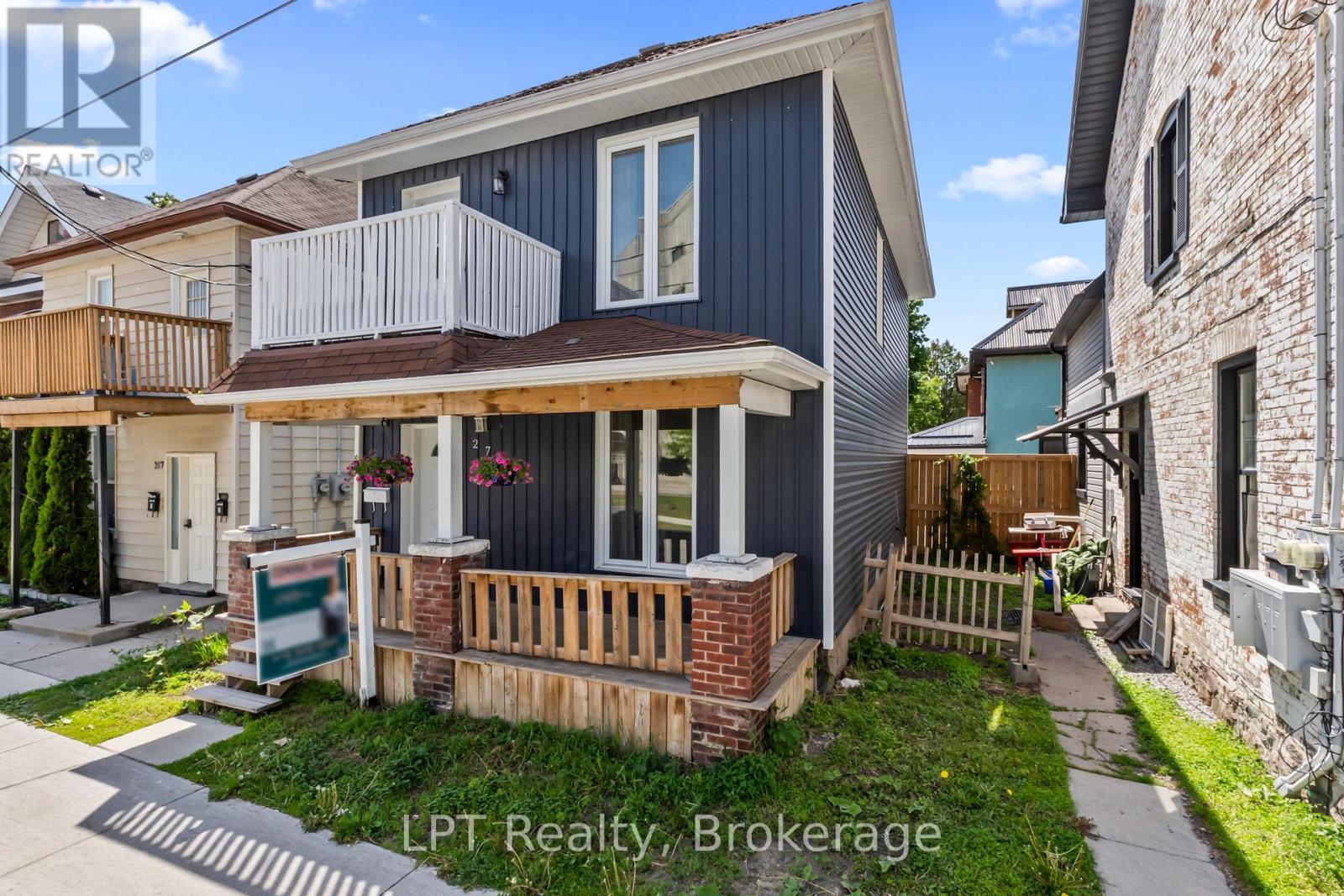 273 BETHUNE STREET - 23