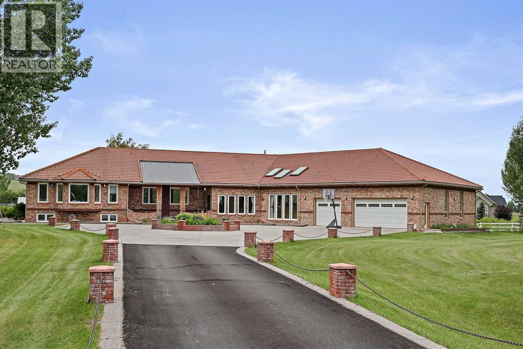 242125 8 Street E - 2