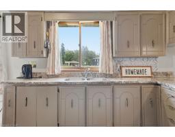 Eat in kitchen - 1408 Edgewood Road, Flamborough, ON L8N2Z7 Photo 12