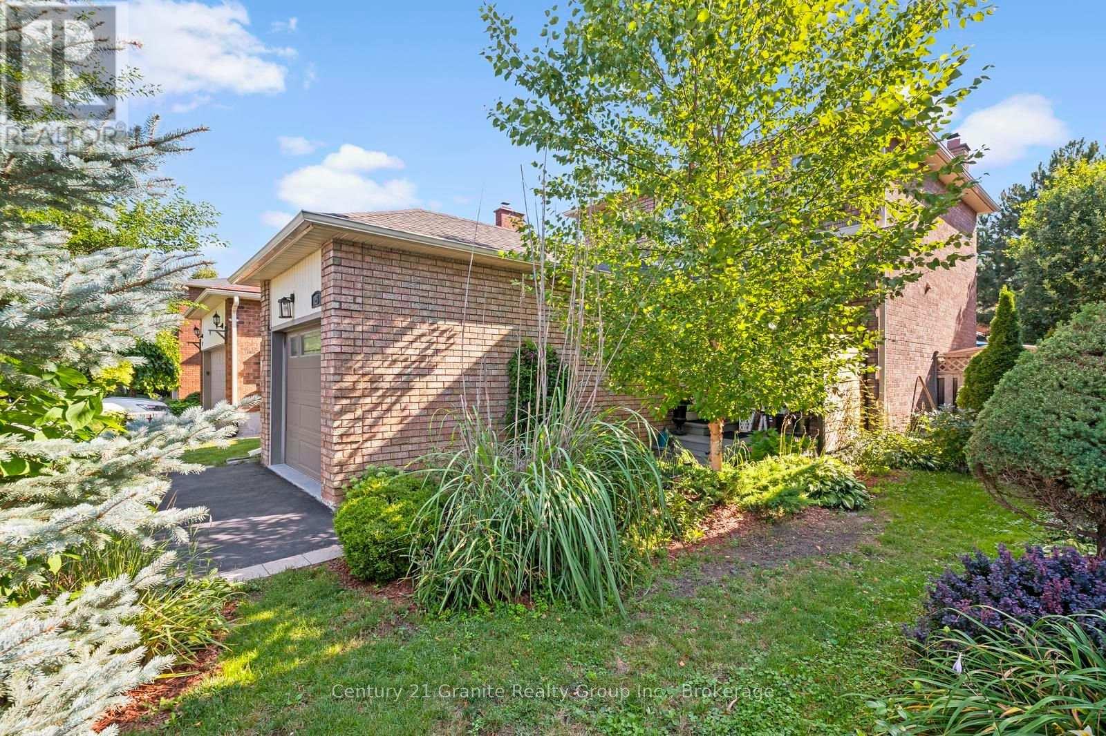 25 GREENWOOD ROAD - 39